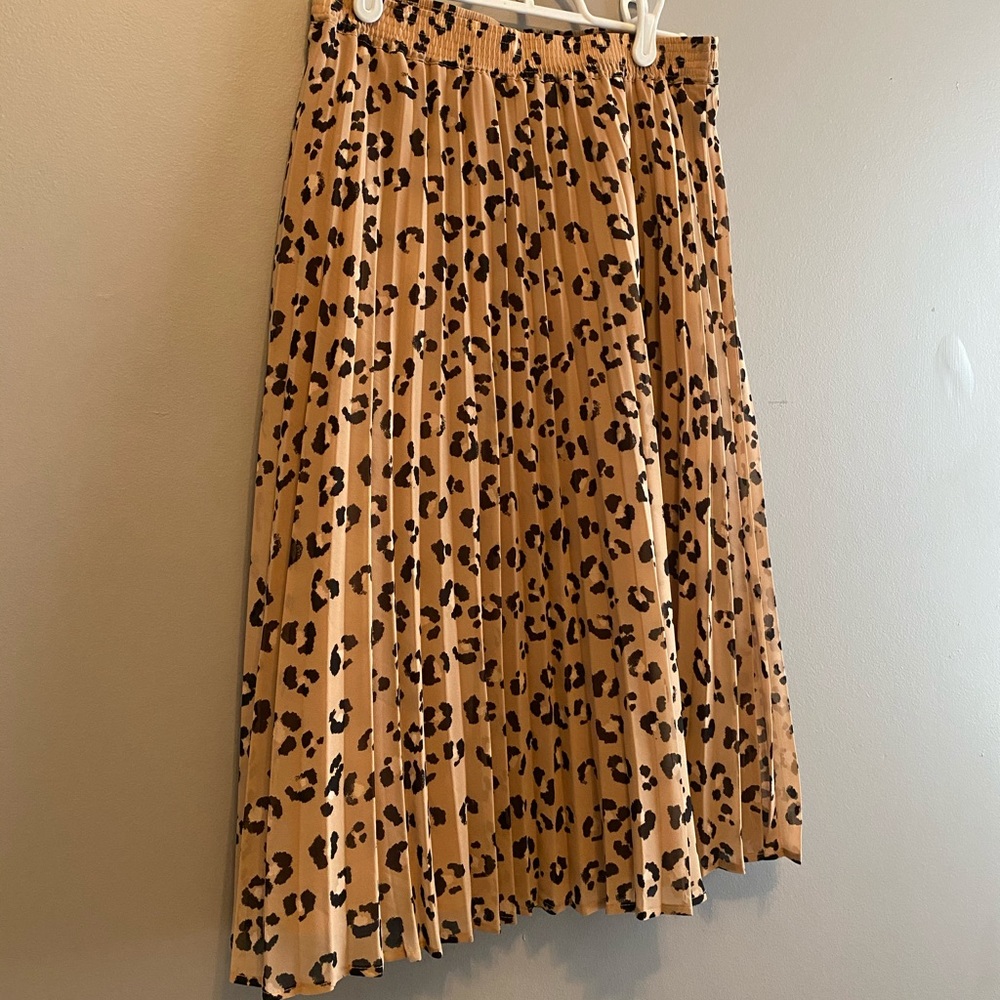 A new day Cheetah pleated skirt